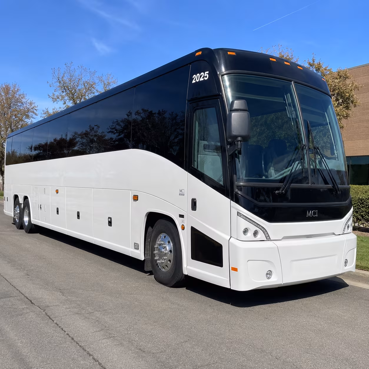 bus rentals for college visit days at utrgv and beyond