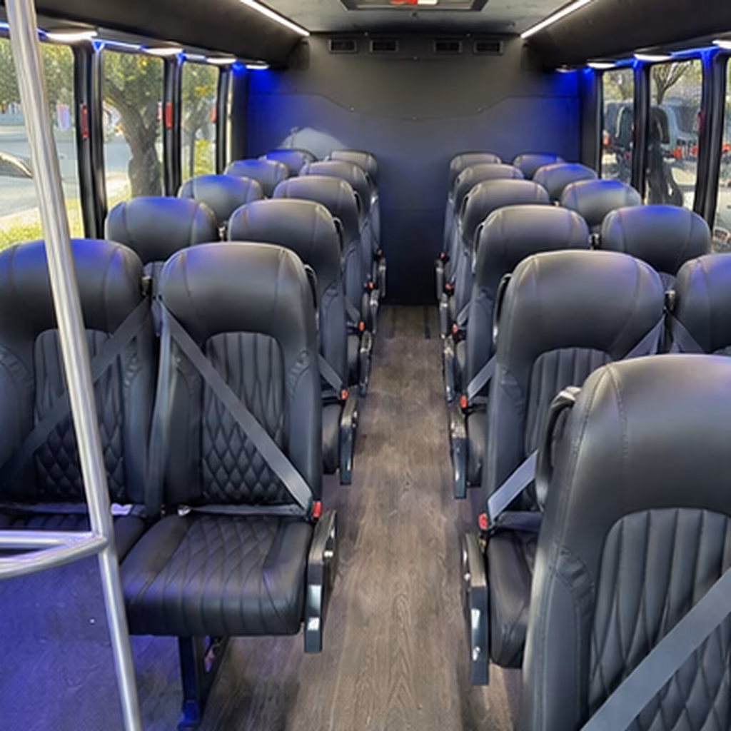 minibus rentals for local rgv museum and nature field trips